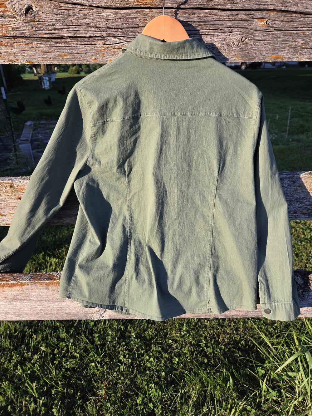 Olive Green Button-Front Utility Shirt - Picture 5 of 13